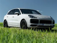 Porsche Cayenne GTS Slide image