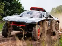 Audi RS Q Dakar Rally  Slide image